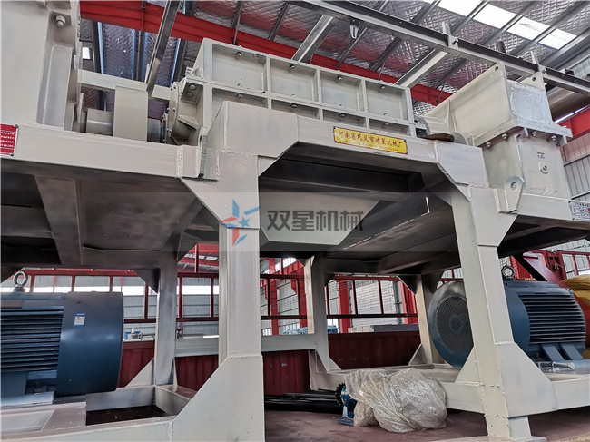 機(jī)件鋁撕碎機(jī)