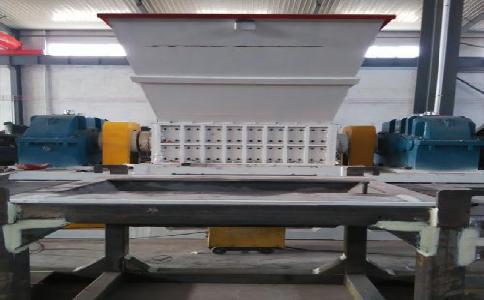 哪些因素決定著<a href='http://8xqdr.cn/ssxl/10.html' target='_blank'><span>金屬撕碎機(jī)</span></a>的價格